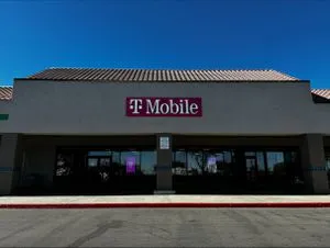 T-Mobile Phelan Rd & Sheep Creek Rd