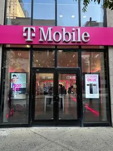 T-Mobile 15th & Walnut