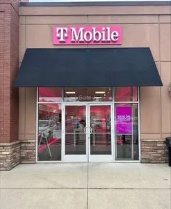T-Mobile Wilkinson Blvd & Main St