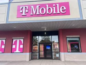T-Mobile 22nd St & Oregon Ave