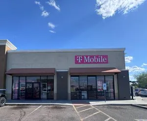 T-Mobile 32nd St & Thomas Rd