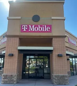 T-Mobile W Lower Buckeye Rd & S 75th