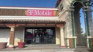 T-Mobile 35th Ave & Glendale Ave