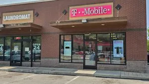 T-Mobile Ohio River Blvd & Elizabeth Av