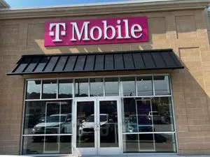 T-Mobile Clairton & Century III Mall Rd