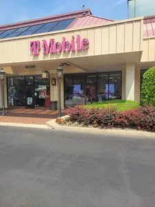 T-Mobile Freeport Rd & E Allegheny Dr