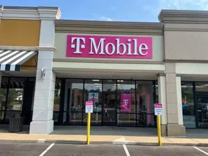 T-Mobile The Pointe