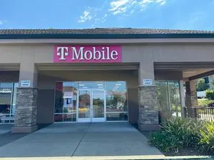 T-Mobile Golden Center Dr