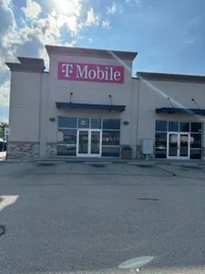 T-Mobile Avenue K & Parker
