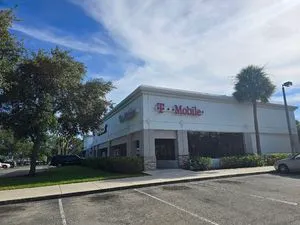 T-Mobile Powerline & Atlantic