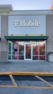 T-Mobile A1A N & Palm Valley Rd