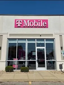 T-Mobile Reynolds & Elks Club