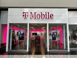 T-Mobile Washington Square