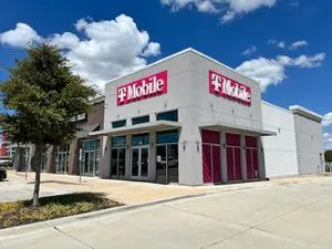 T-Mobile W Princeton Dr & Waterview Dr