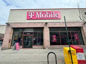 T-Mobile 46th Ave & Queens Blvd