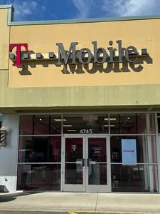 T-Mobile Beaverton Hillsdale Hwy & 77th