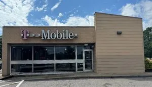 T-Mobile New Bern Ave & Trawick Rd