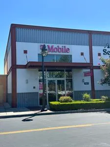 T-Mobile Victoria Gardens