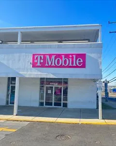 T-Mobile Greenbelt & 62nd