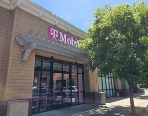 T-Mobile El Camino Real & Whipple