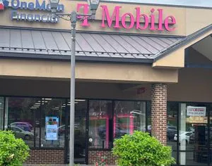 T-Mobile Greenbush Commons