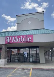 T-Mobile Plano Rd & Buckingham