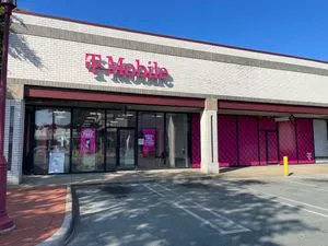 T-Mobile Midlothian & Moorefield Park