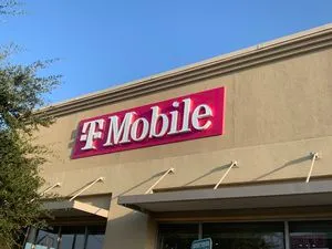 T-Mobile US Highway 83 & Bridge St