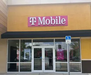 T-Mobile Hwy 301 & Big Bend Rd