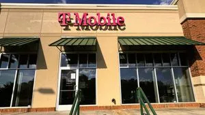 T-Mobile Cinema Dr & John Ross Pkwy