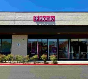 T-Mobile Rohnert Park Expy & Labath Ave