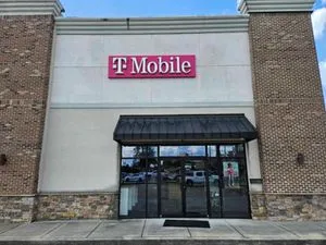 T-Mobile Turner McCall Blvd & N 5th Ave