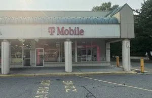 T-Mobile Ronkonkoma Ave & Division Rd