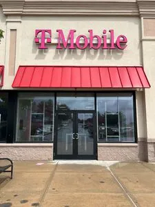 T-Mobile Shops at Billerica