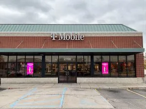 T-Mobile Gratiot Ave & 13 Mile Rd
