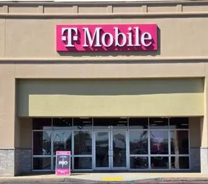 T-Mobile Beach Blvd & Eisenhower Dr