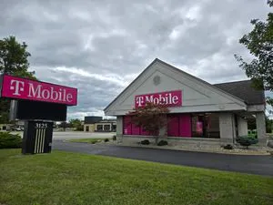 T-Mobile Tittabawassee Rd & Fortune Blvd