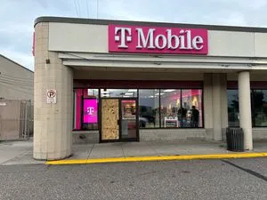 T-Mobile Arcade & Neid