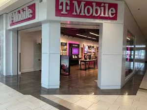 T-Mobile The Mall At Rockingham Park