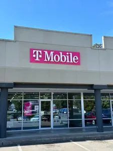 T-Mobile Commercial St & Neef