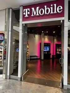 T-Mobile Northridge Mall