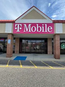 T-Mobile Trussville Plaza