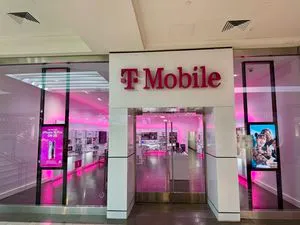 T-Mobile North Star Mall