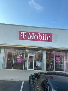 T-Mobile Loop 410 & Marbach Rd