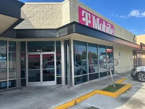 T-Mobile Washington & 1st St