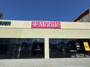 T-Mobile Rosecrans Plaza