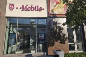 T-Mobile Main & Cesar Chavez