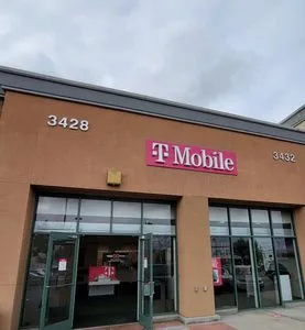 T-Mobile College Ave & College Grove Dr
