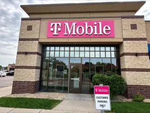 T-Mobile Hwy 65 & 109th Ave NE