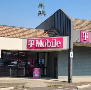 T-Mobile Sandy Marketplace